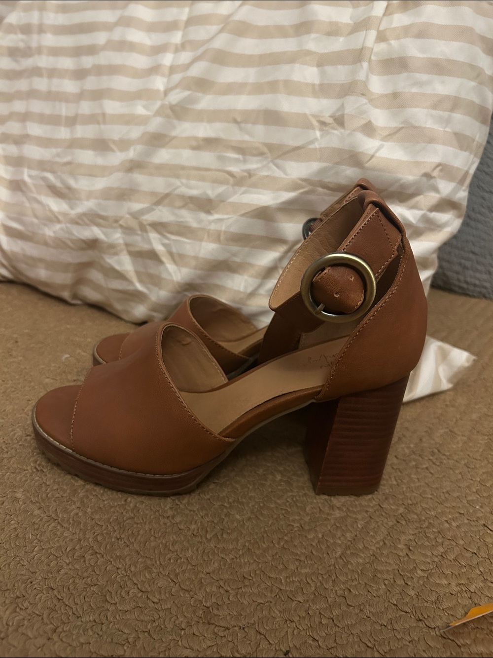Crown Vintage Tan Leather Block Heel Sandals with Round Buckle